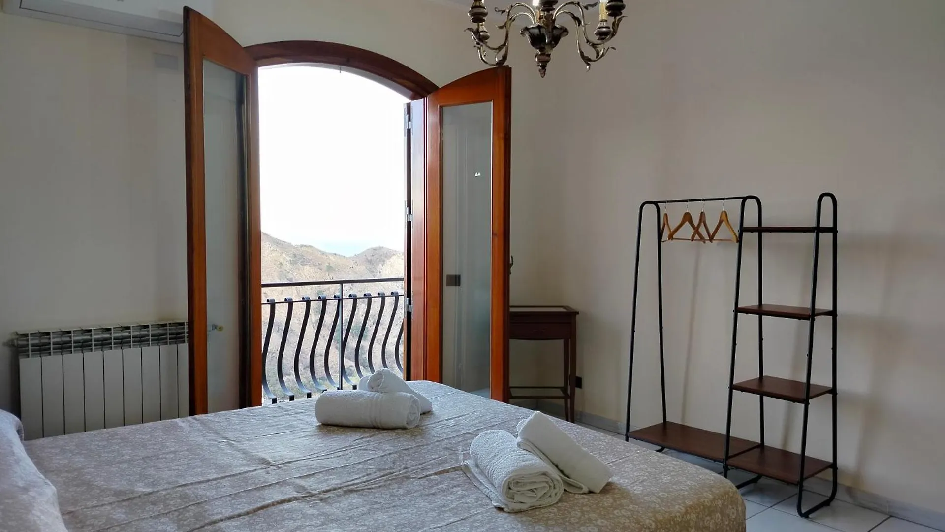 Holiday home Holiday House Casablanca Savoca