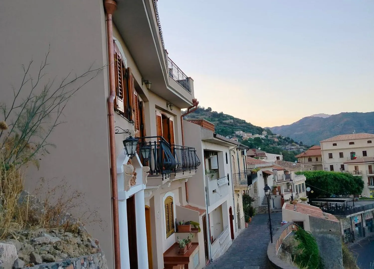 Holiday House Casablanca Savoca 0*,