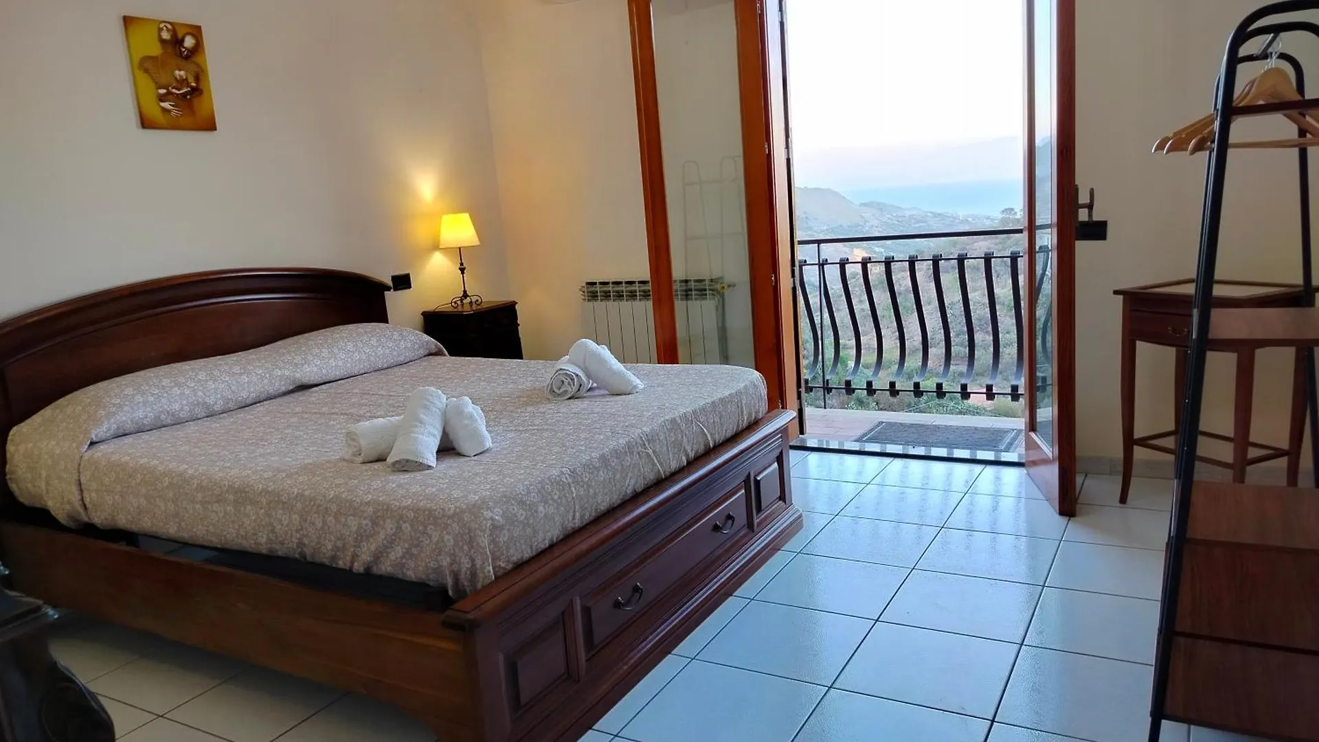 Holiday House Casablanca Savoca